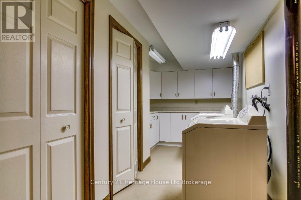 675 Lansdowne Avenue, Woodstock (Woodstock - North), Ontario  N4T 1K3 - Photo 32 - X12382339