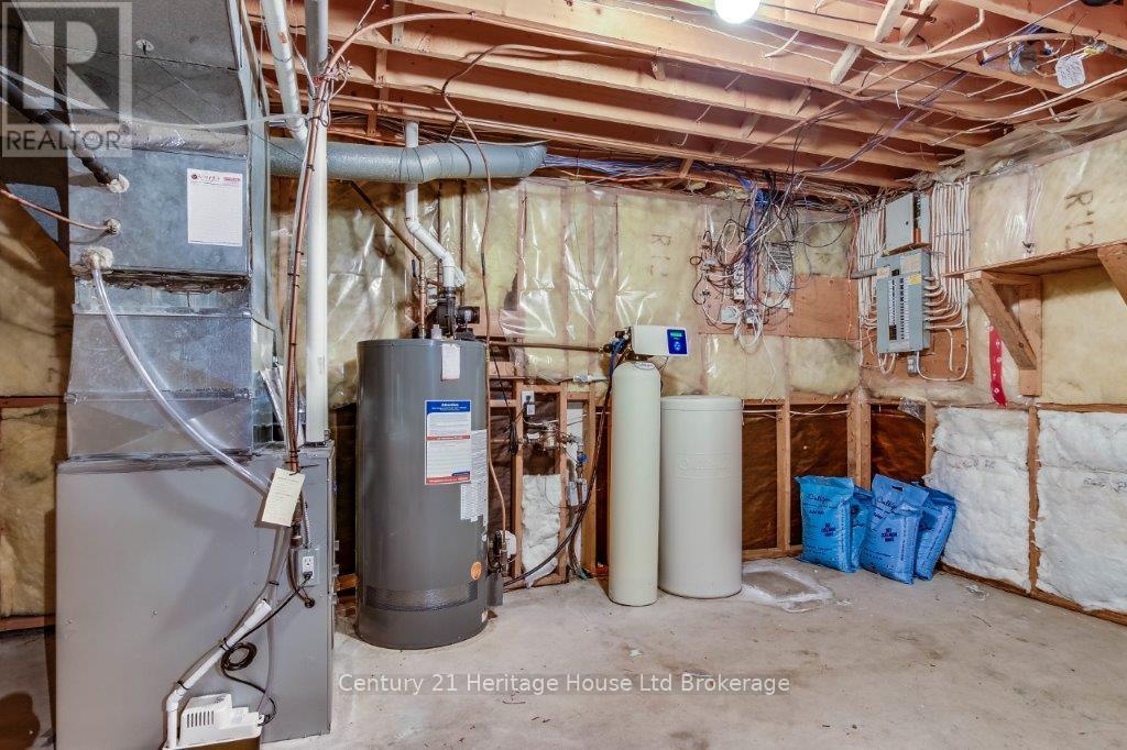 675 Lansdowne Avenue, Woodstock (Woodstock - North), Ontario  N4T 1K3 - Photo 33 - X12382339