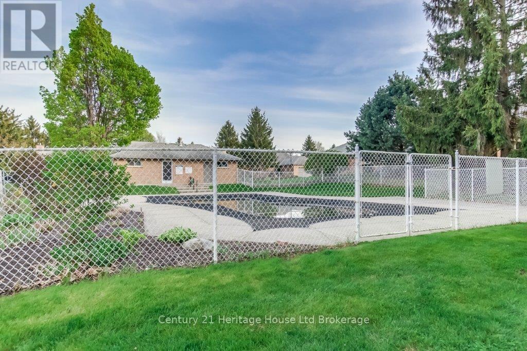 675 Lansdowne Avenue, Woodstock (Woodstock - North), Ontario  N4T 1K3 - Photo 43 - X12382339