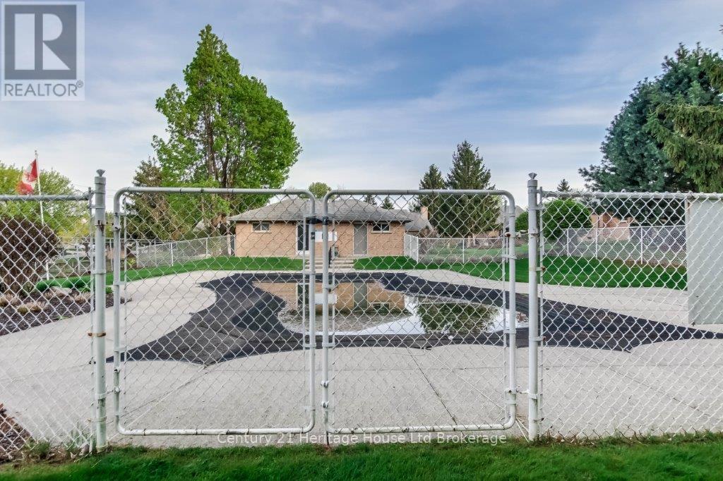 675 Lansdowne Avenue, Woodstock (Woodstock - North), Ontario  N4T 1K3 - Photo 45 - X12382339