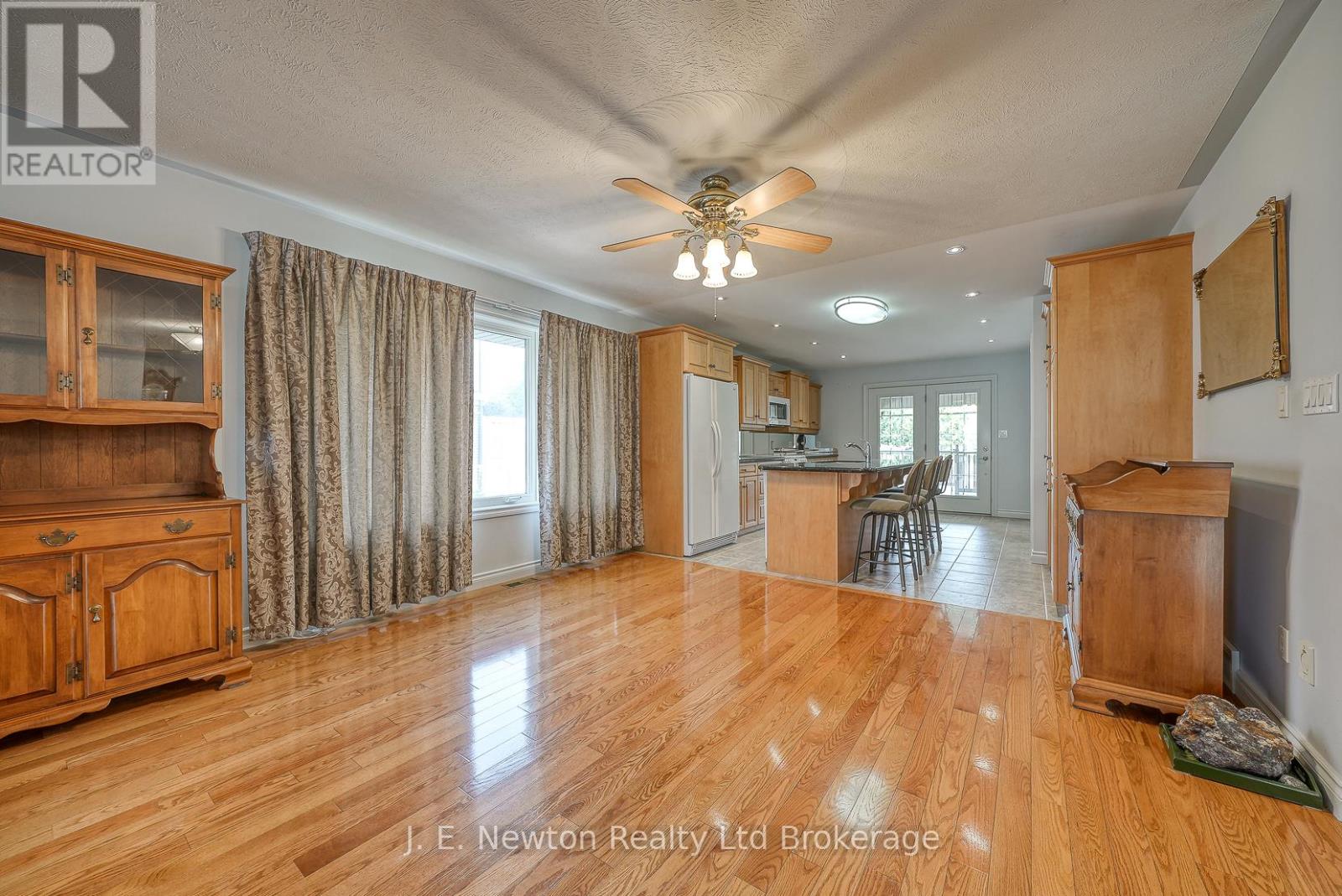 356 Broadway Street, Tillsonburg, Ontario  N4G 3S3 - Photo 14 - X12388690