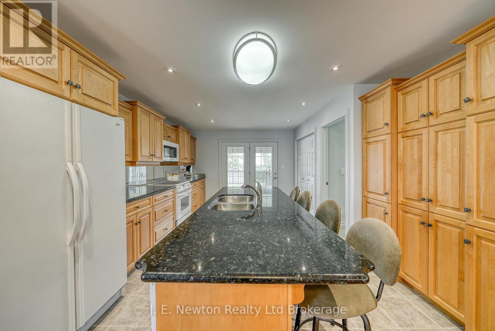 356 Broadway Street, Tillsonburg, Ontario  N4G 3S3 - Photo 16 - X12388690