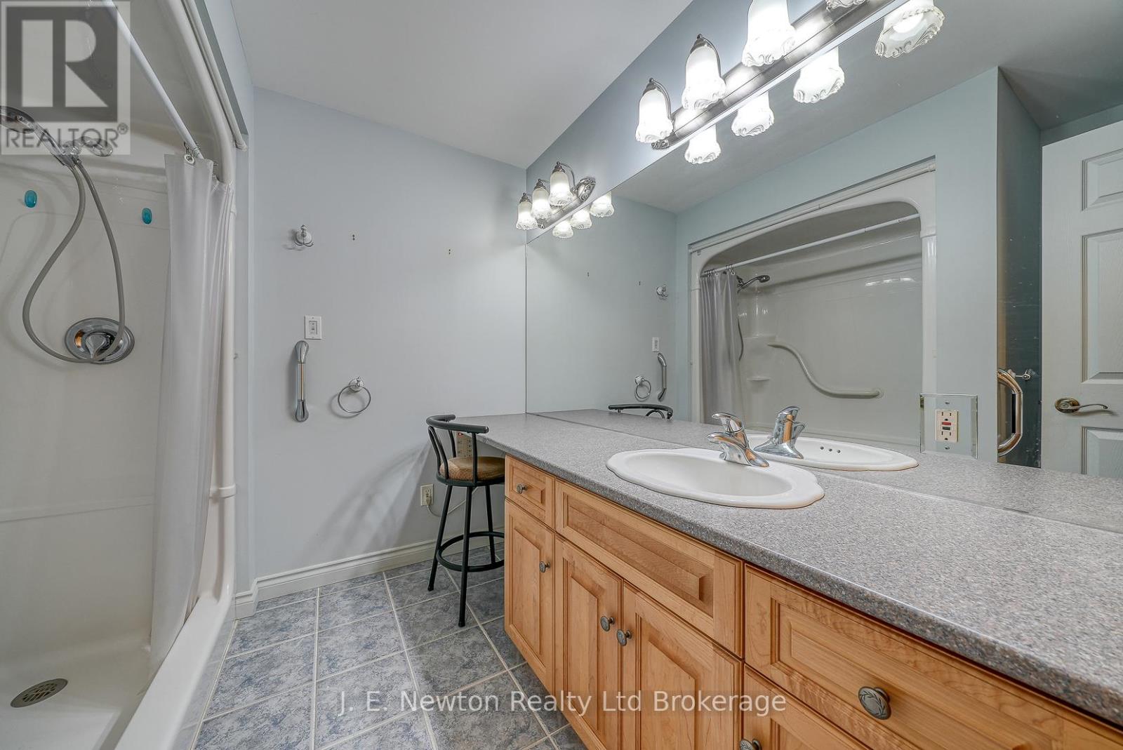 356 Broadway Street, Tillsonburg, Ontario  N4G 3S3 - Photo 22 - X12388690