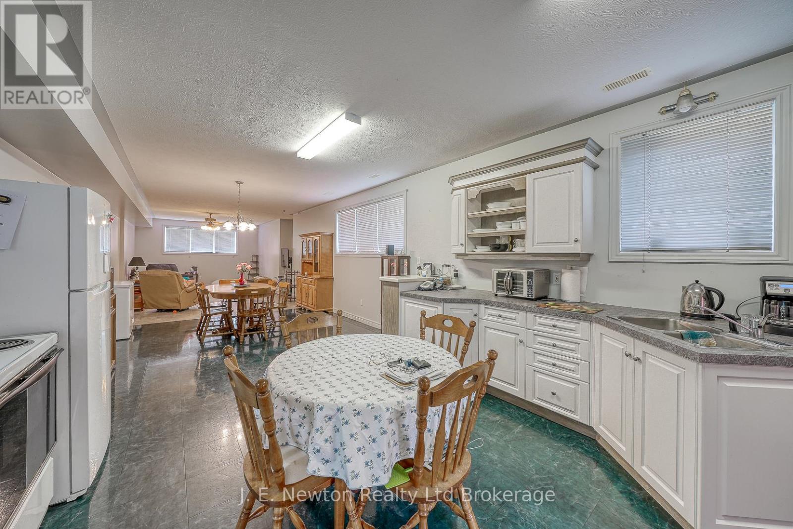 356 Broadway Street, Tillsonburg, Ontario  N4G 3S3 - Photo 28 - X12388690