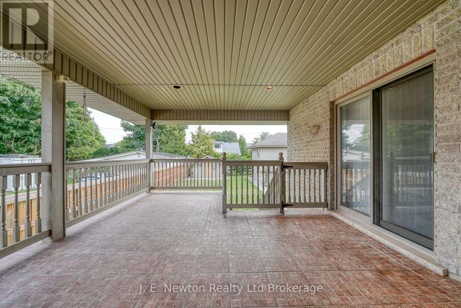 356 Broadway Street, Tillsonburg, Ontario  N4G 3S3 - Photo 6 - X12388690