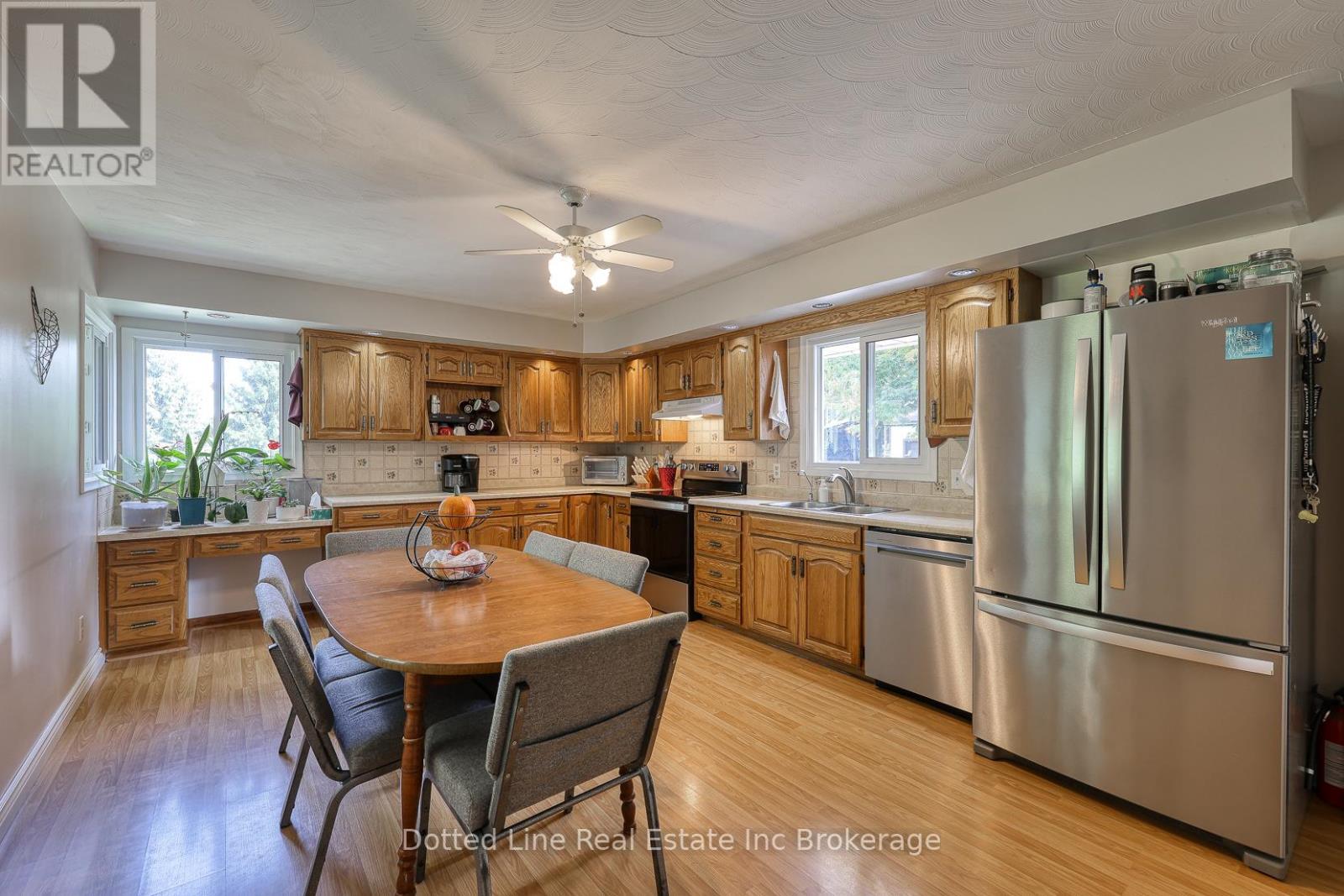 1424 Burford-Delhi Townline, Norfolk, Ontario  N0E 1R0 - Photo 14 - X12393269