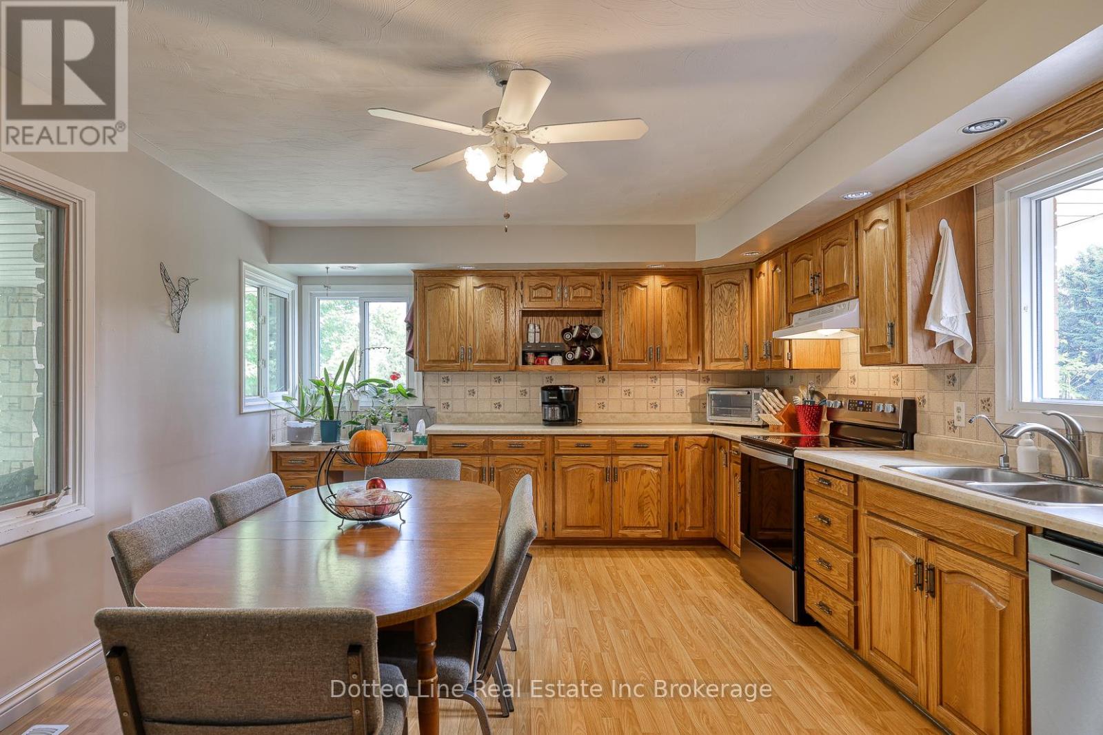 1424 Burford-Delhi Townline, Norfolk, Ontario  N0E 1R0 - Photo 15 - X12393269