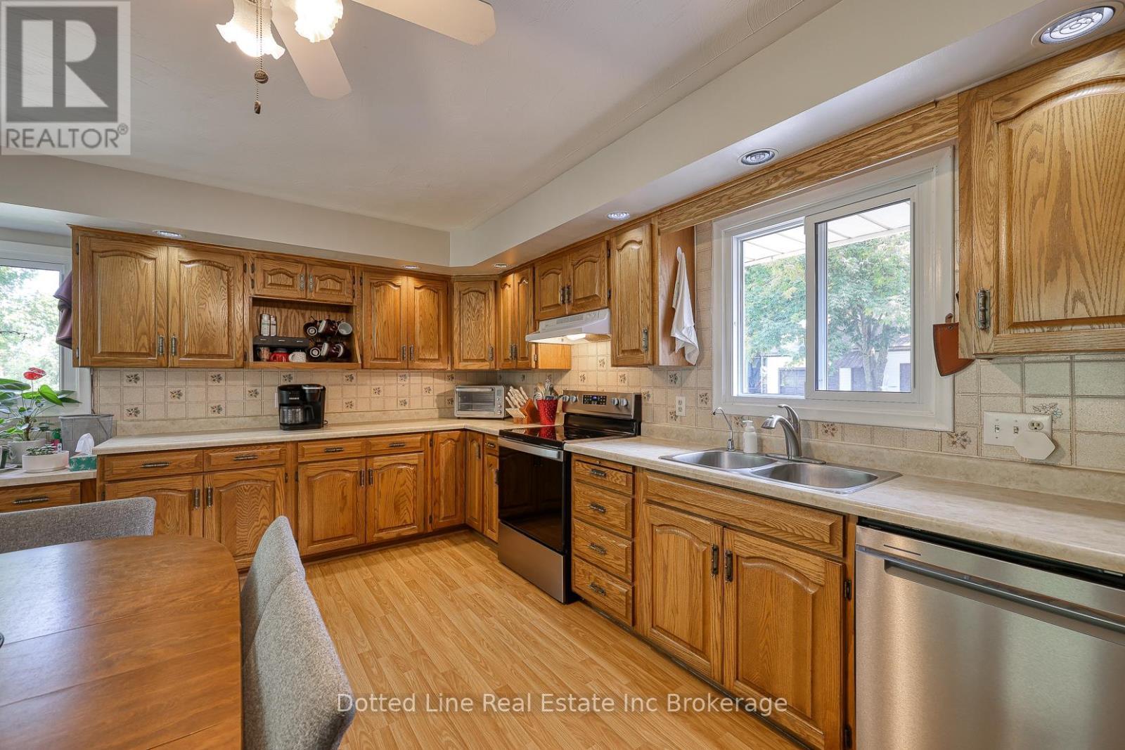 1424 Burford-Delhi Townline, Norfolk, Ontario  N0E 1R0 - Photo 16 - X12393269