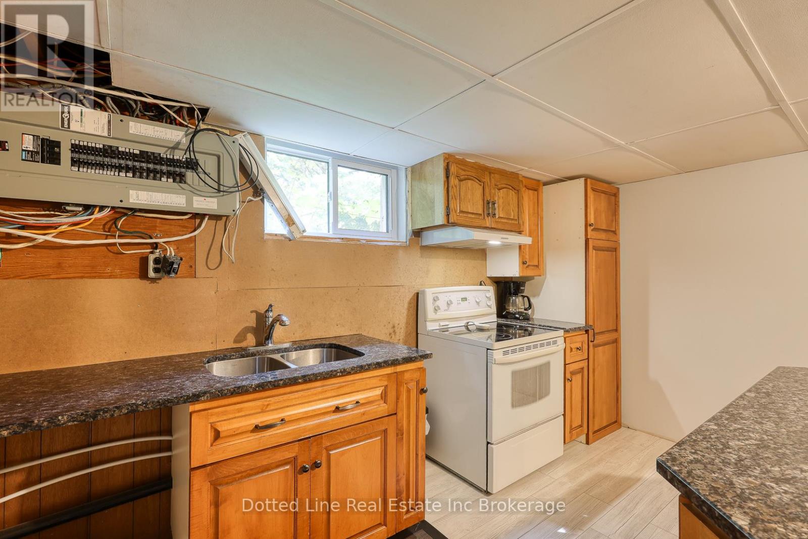 1424 Burford-Delhi Townline, Norfolk, Ontario  N0E 1R0 - Photo 38 - X12393269