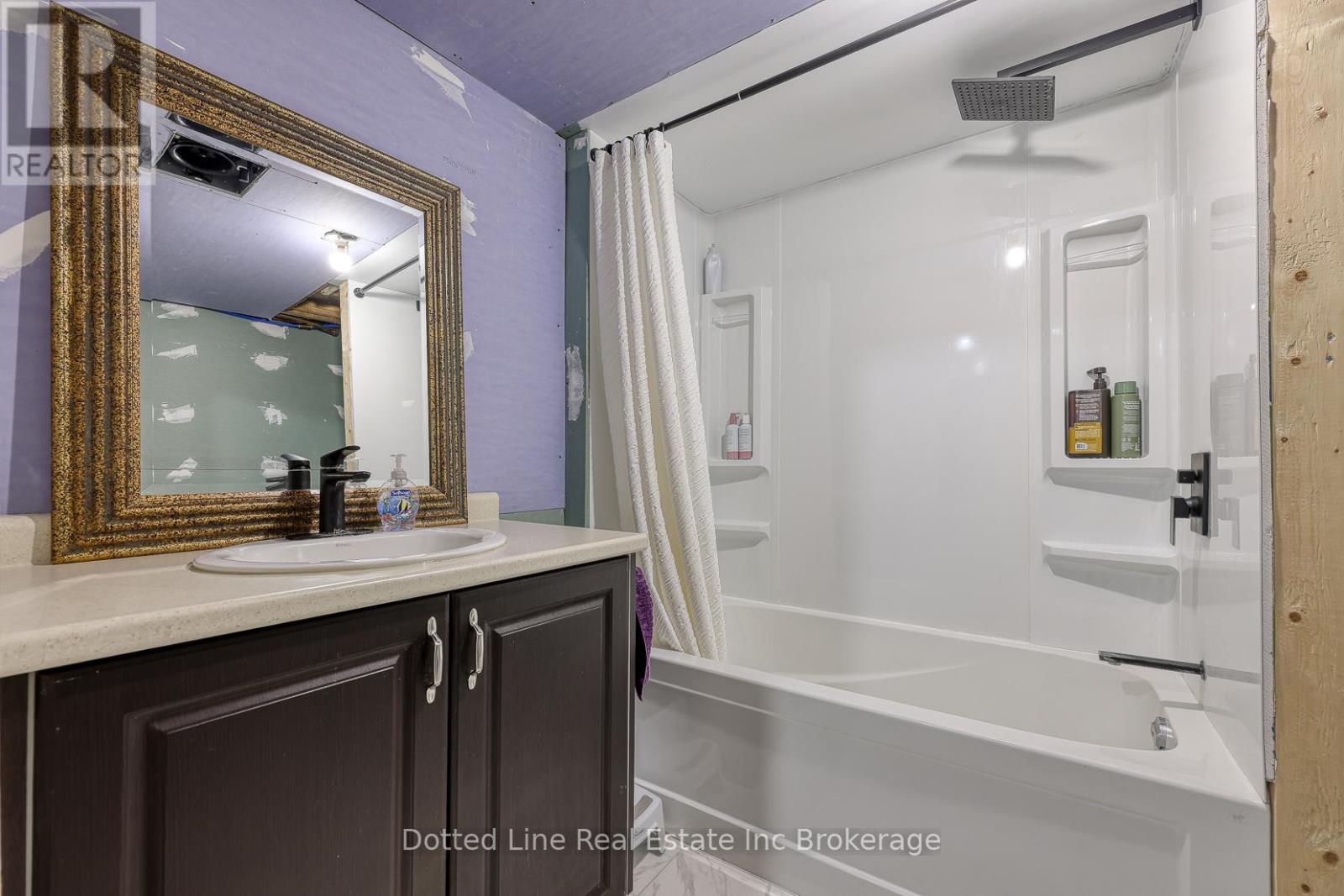 1424 Burford-Delhi Townline, Norfolk, Ontario  N0E 1R0 - Photo 42 - X12393269