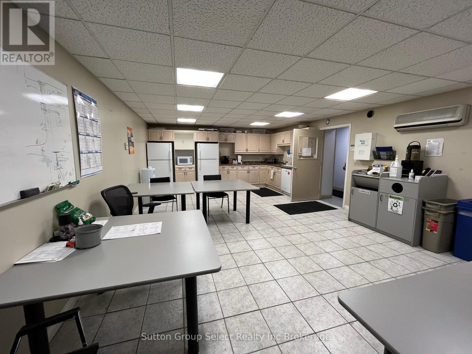 143 Bell Street E, Ingersoll (Ingersoll - North), Ontario  N5C 2N9 - Photo 37 - X12396036