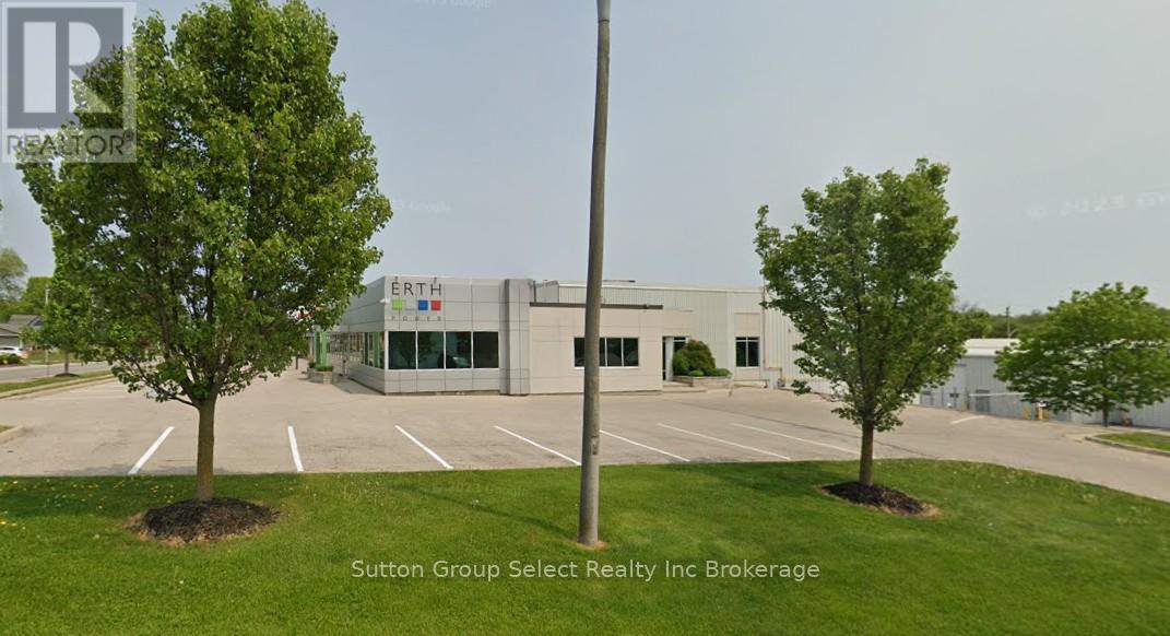 143 Bell Street E, Ingersoll (Ingersoll - North), Ontario  N5C 2N9 - Photo 4 - X12396036