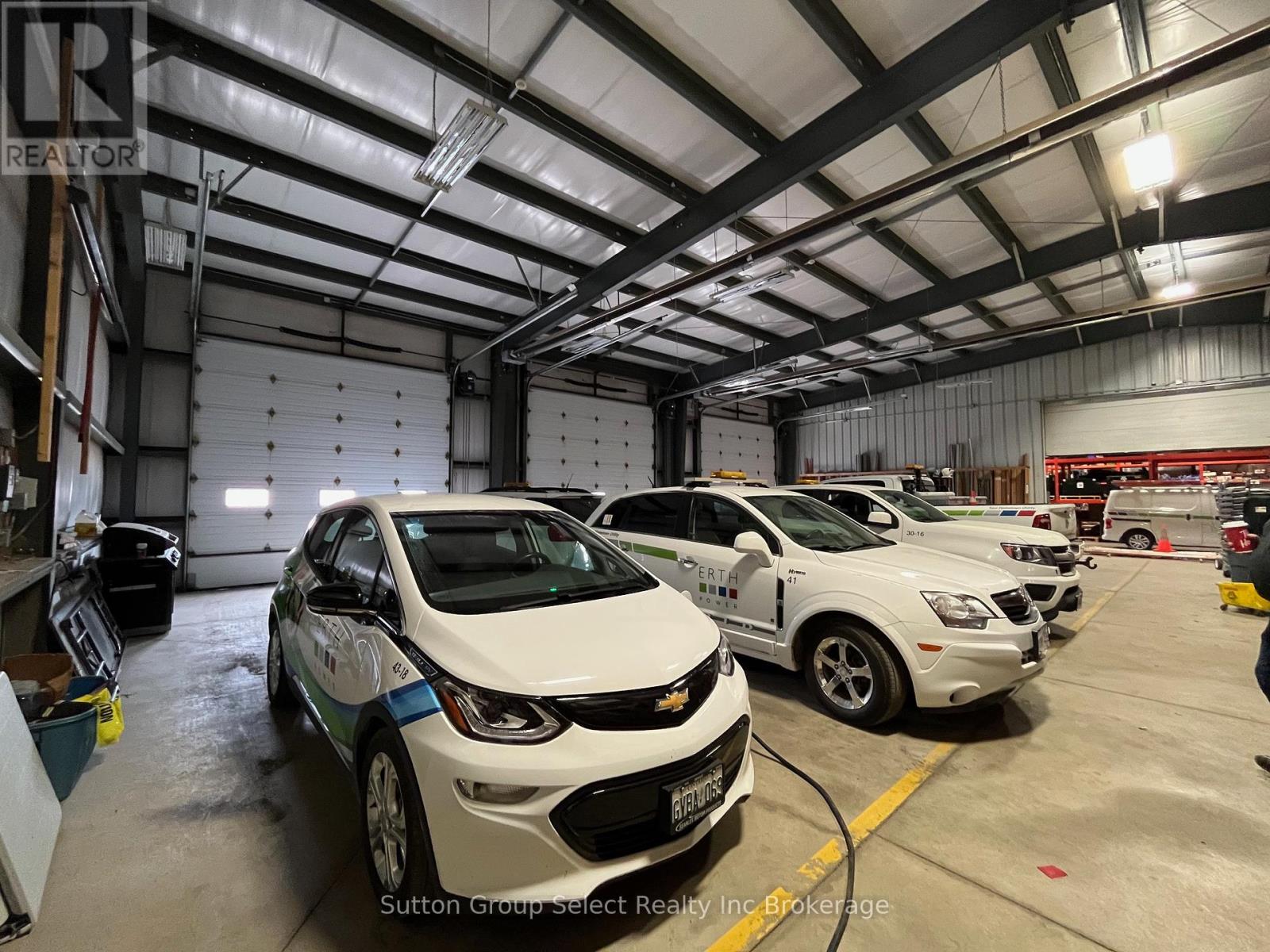 143 Bell Street E, Ingersoll (Ingersoll - North), Ontario  N5C 2N9 - Photo 42 - X12396036