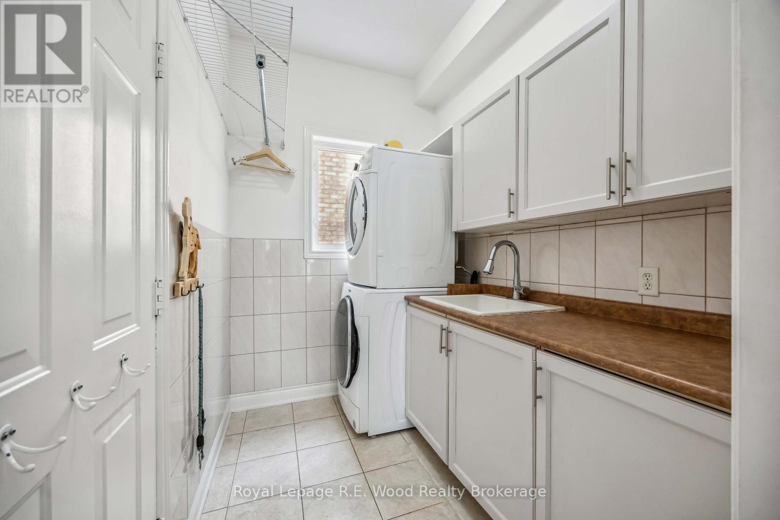 3 Lorwood Court, Richmond Hill (Oak Ridges), Ontario  L4E 3W3 - Photo 17 - N12396417