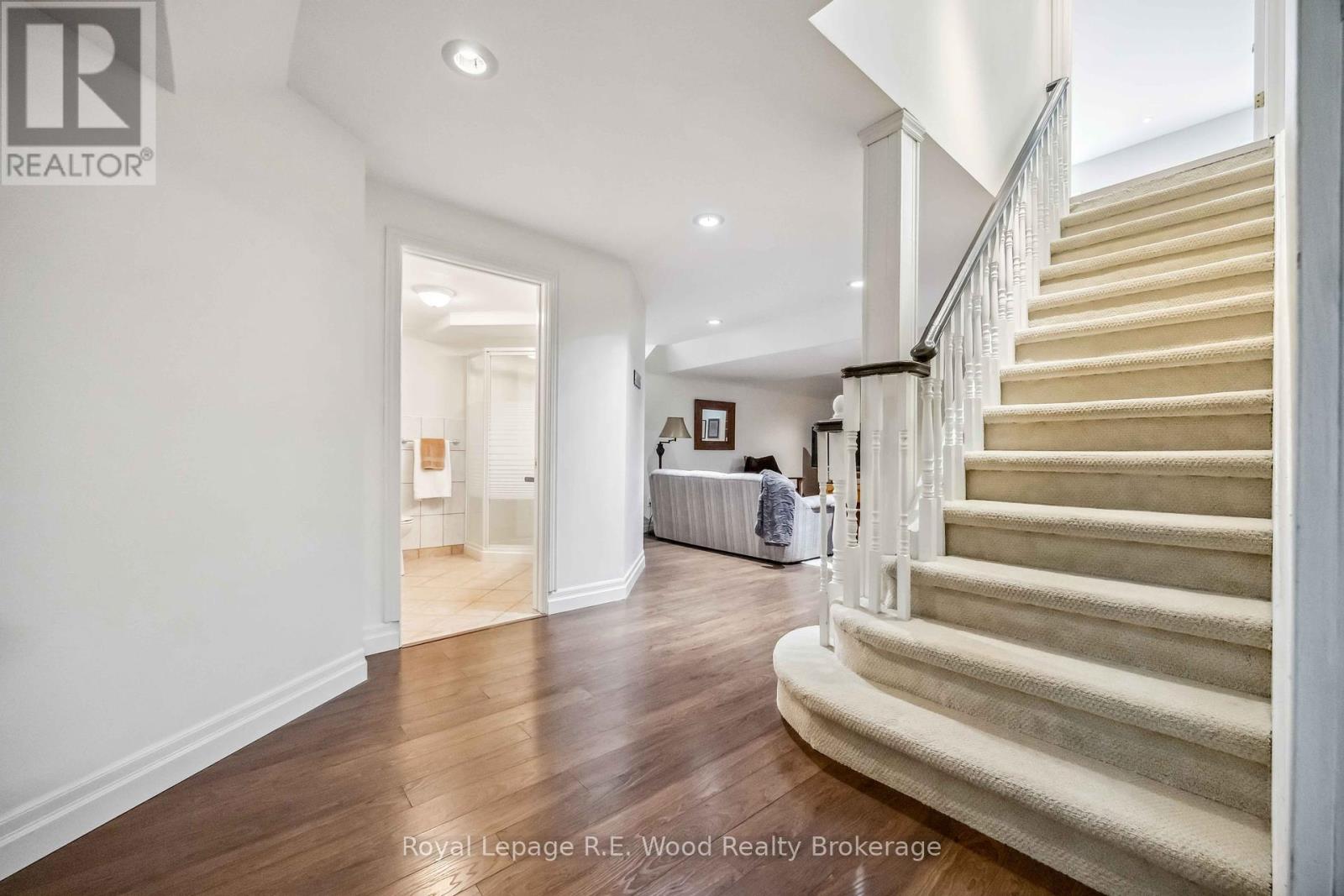 3 Lorwood Court, Richmond Hill (Oak Ridges), Ontario  L4E 3W3 - Photo 32 - N12396417