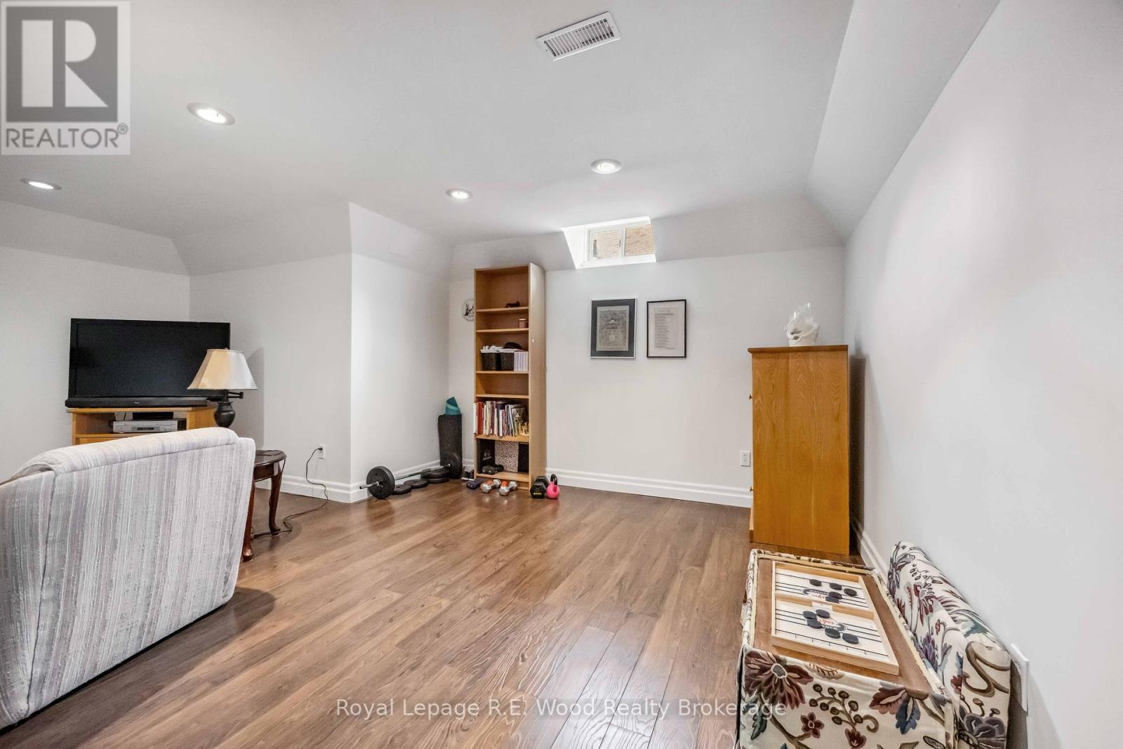 3 Lorwood Court, Richmond Hill (Oak Ridges), Ontario  L4E 3W3 - Photo 36 - N12396417