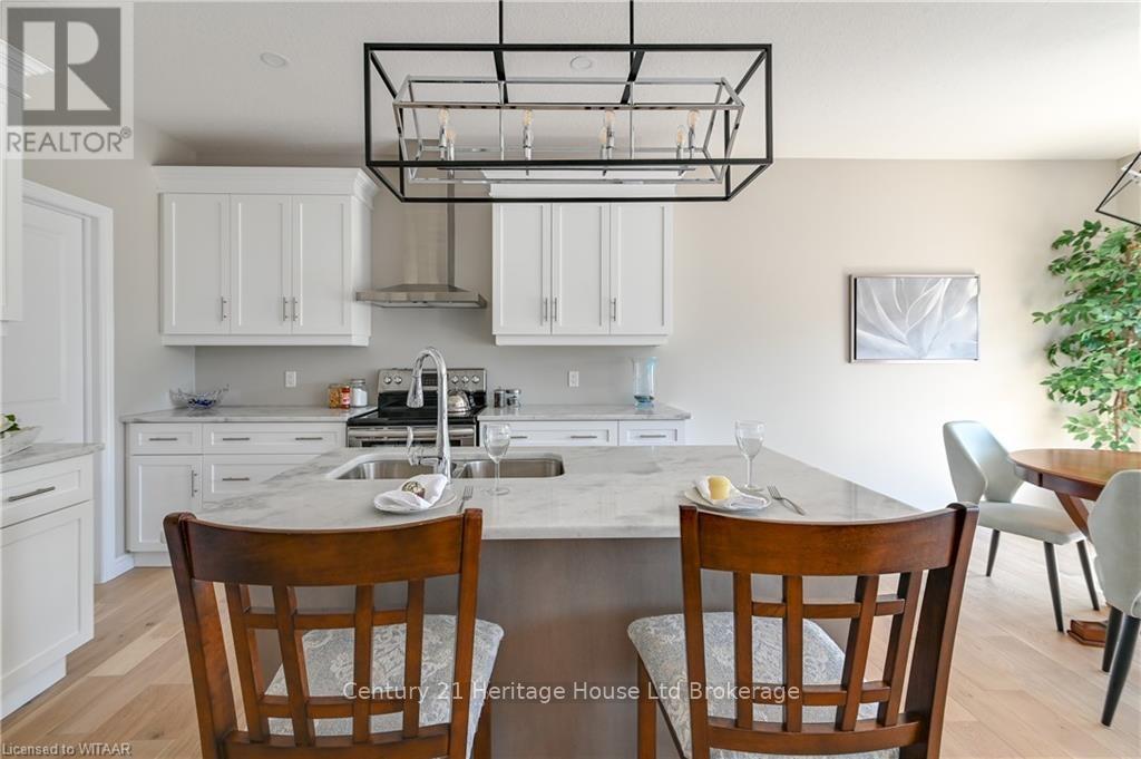 46 Matheson Crescent, East Zorra-Tavistock (Innerkip), Ontario  N0J 1M0 - Photo 10 - X12396835