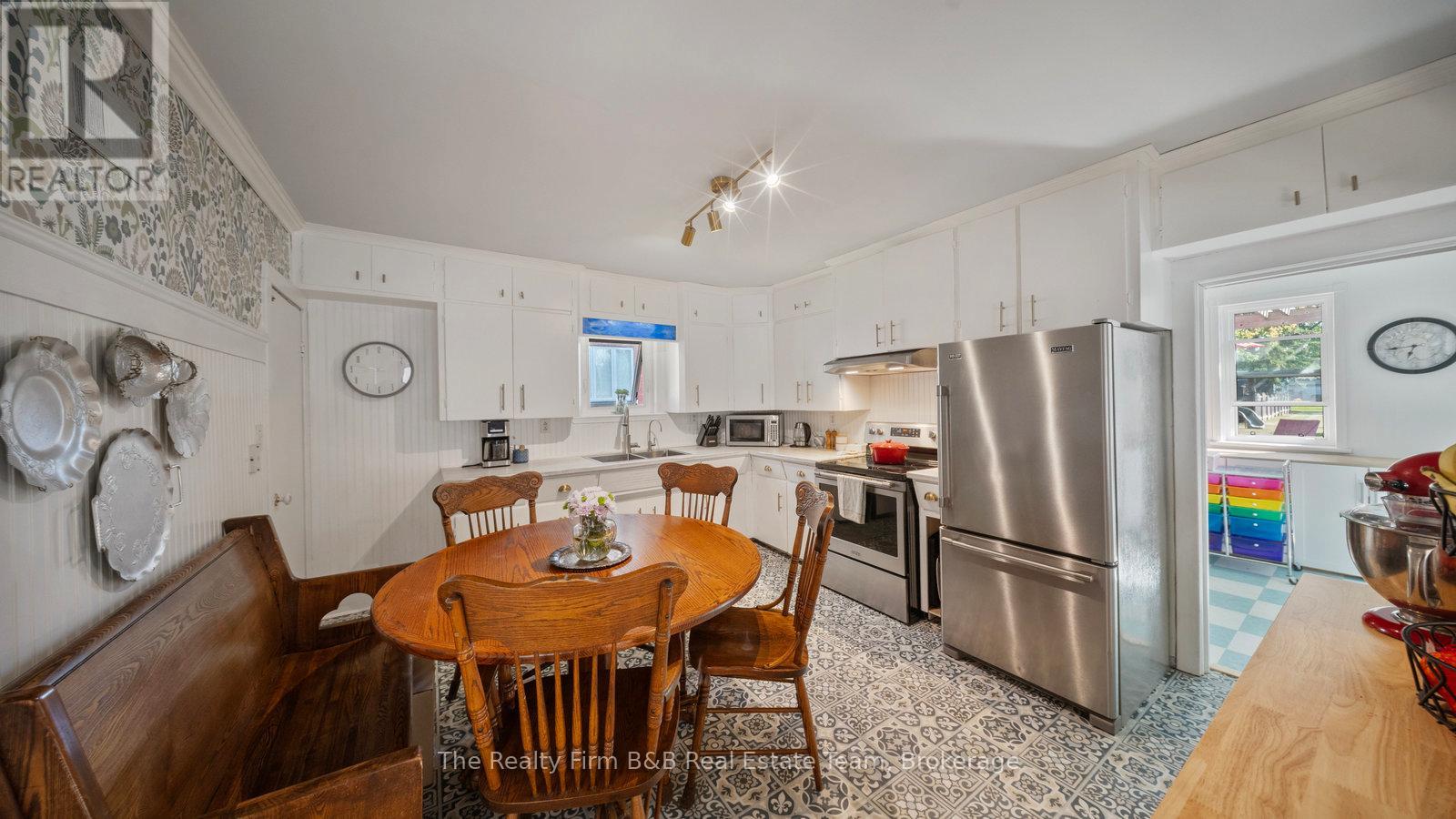 94 Woodstock Street N, East Zorra-Tavistock (Tavistock), Ontario  N0B 2R0 - Photo 14 - X12406768