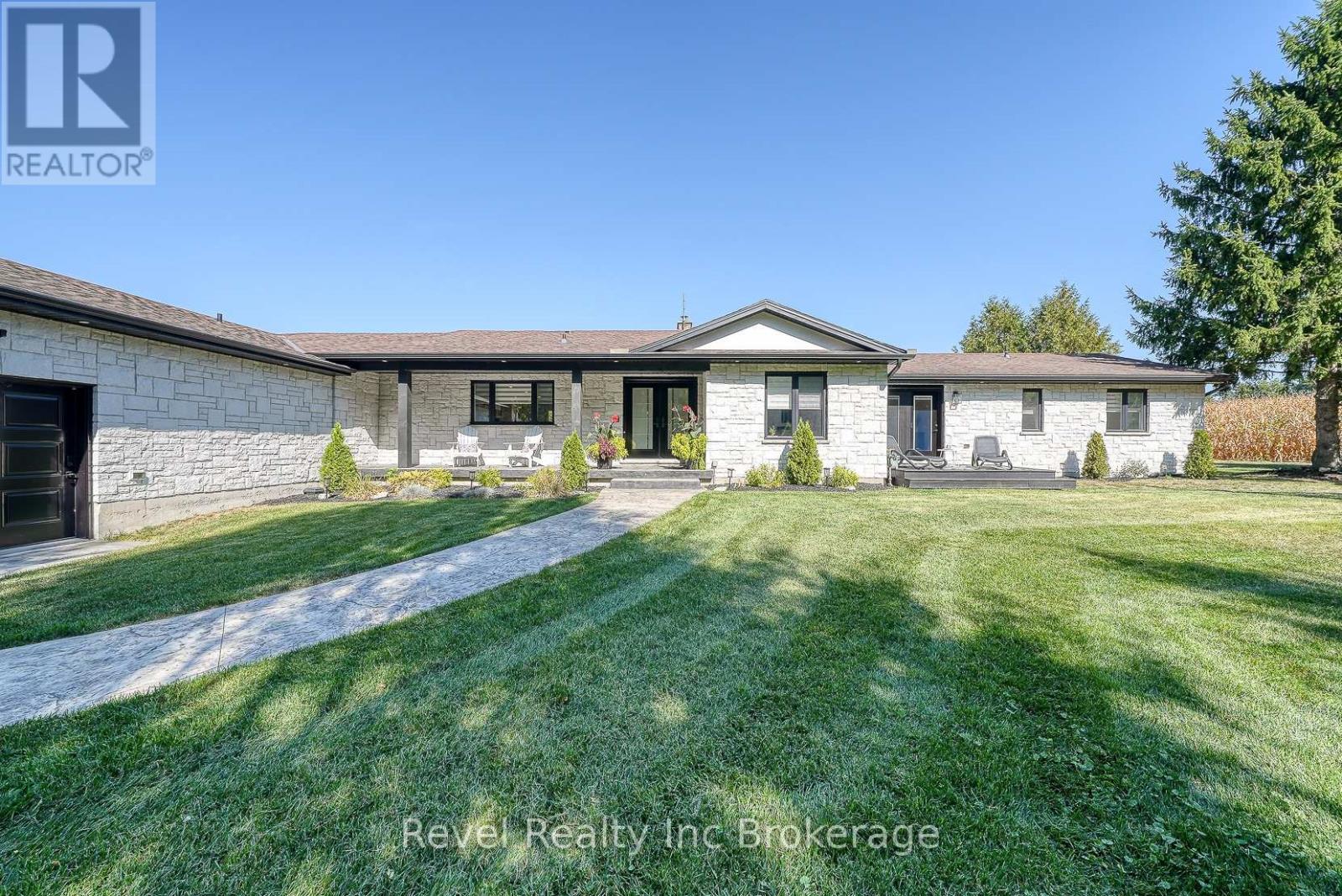 403269 Robinson Road, South-West Oxford, Ontario  N5C 3J7 - Photo 2 - X12408679