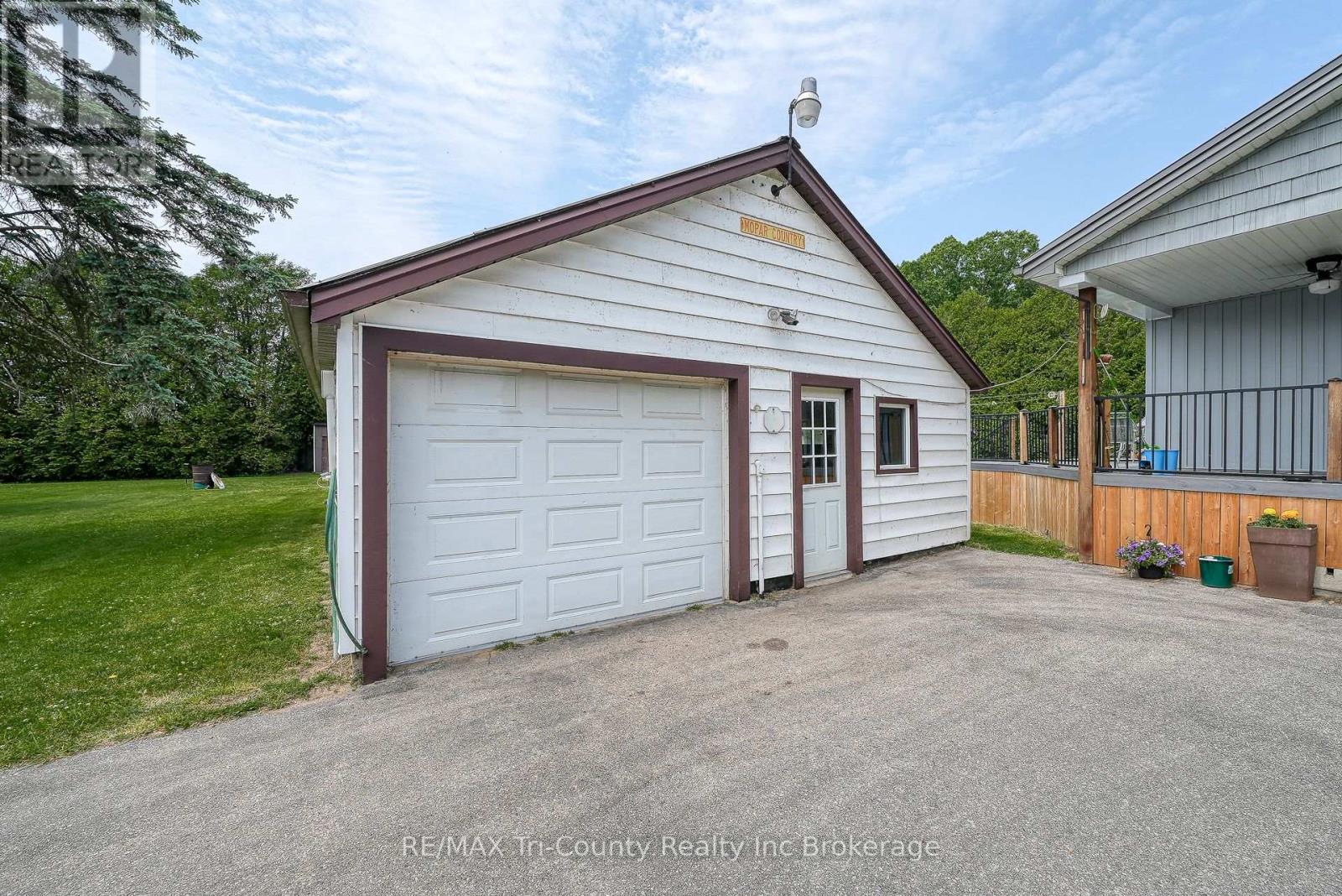 985 Norfolk County 28 Road, Norfolk, Ontario  N0E 1G0 - Photo 8 - X12409675