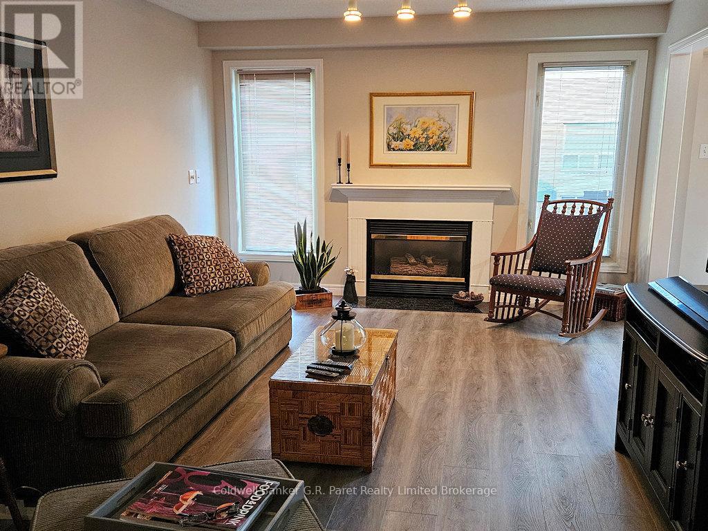 6 - 622 Wharncliffe Rd. South Road, London South (South P), Ontario  N6J 2N4 - Photo 11 - X12416077