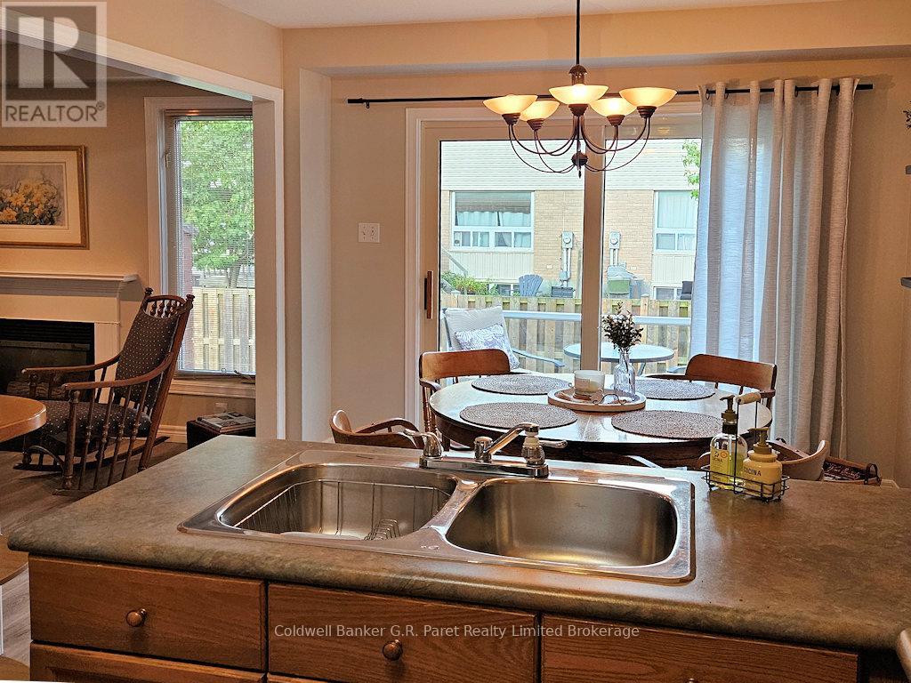 6 - 622 Wharncliffe Rd. South Road, London South (South P), Ontario  N6J 2N4 - Photo 7 - X12416077