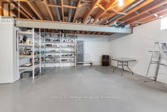 5 Thomas Avenue, Tillsonburg, Ontario  N4G 5K8 - Photo 27 - X12418302