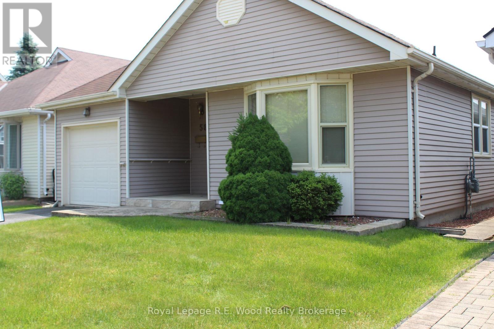 58 Hawkins Crescent, Tillsonburg, Ontario  N4G 5K7 - Photo 2 - X12421609