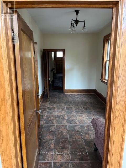 55 King Street W, Ingersoll (Ingersoll - South), Ontario  N5C 2J7 - Photo 11 - X12424661