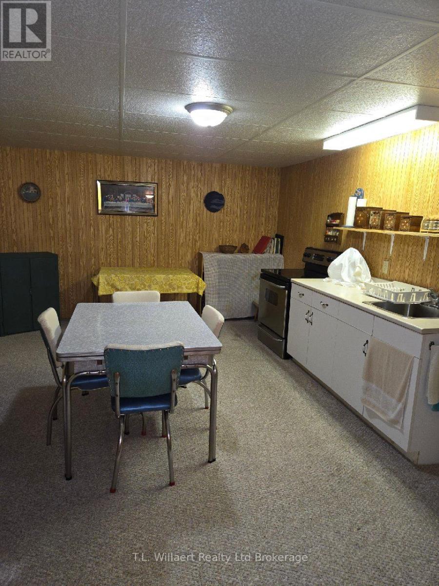 51 Demeyere Avenue, Tillsonburg, Ontario  N4G 5P8 - Photo 23 - X12426552