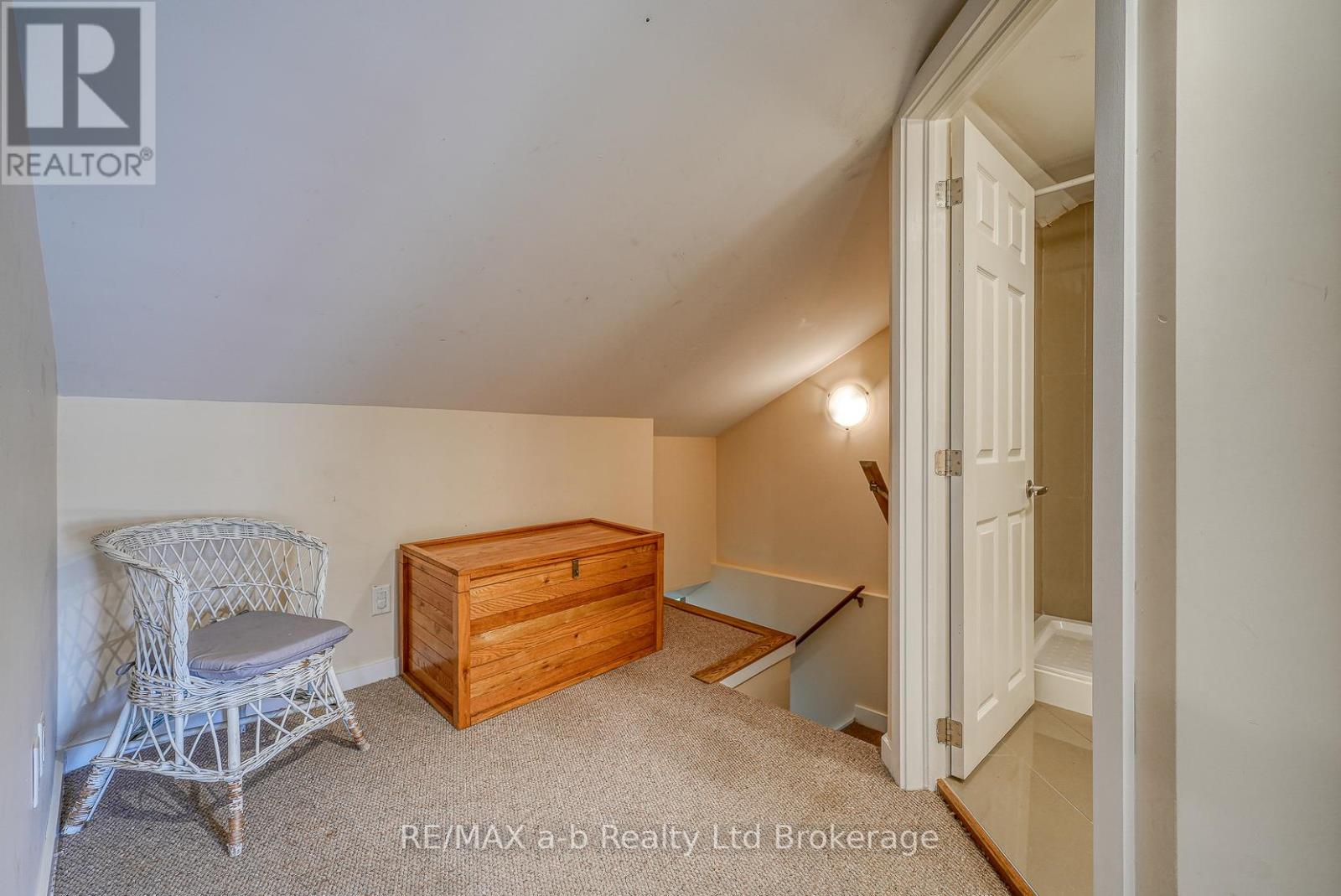 27 Sovereign Street W, Norfolk (Waterford), Ontario  N0E 1Y0 - Photo 29 - X12433793