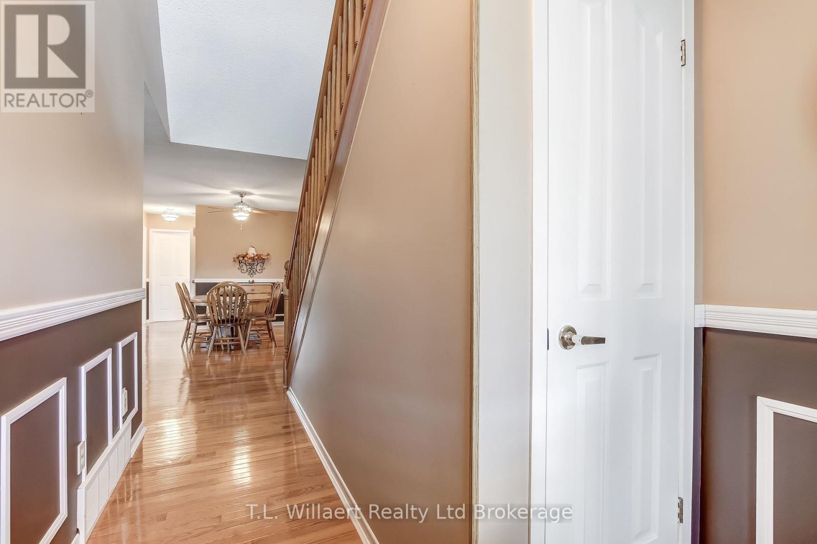 62 Edwin Crescent, Tillsonburg, Ontario  N4G 5H6 - Photo 4 - X12437621