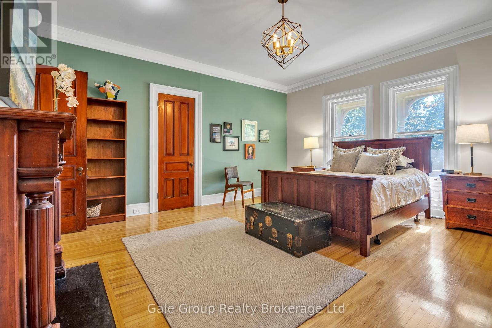 105 Vansittart Avenue, Woodstock (Woodstock - North), Ontario  N4S 6E5 - Photo 33 - X12442097