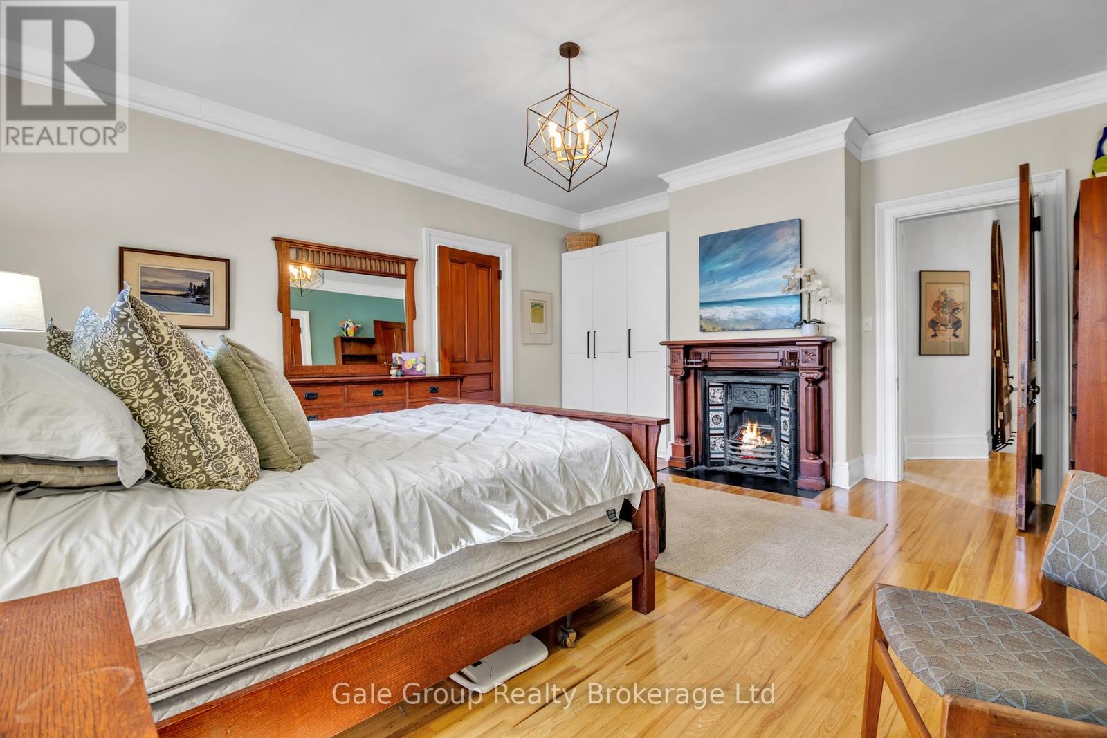 105 Vansittart Avenue, Woodstock (Woodstock - North), Ontario  N4S 6E5 - Photo 34 - X12442097