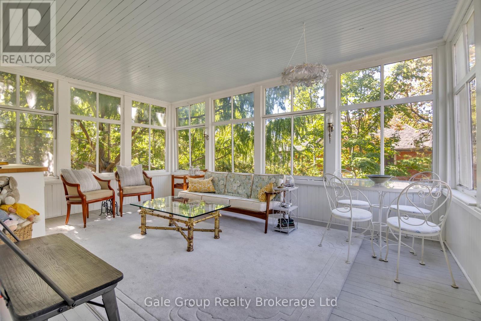 105 Vansittart Avenue, Woodstock (Woodstock - North), Ontario  N4S 6E5 - Photo 37 - X12442097