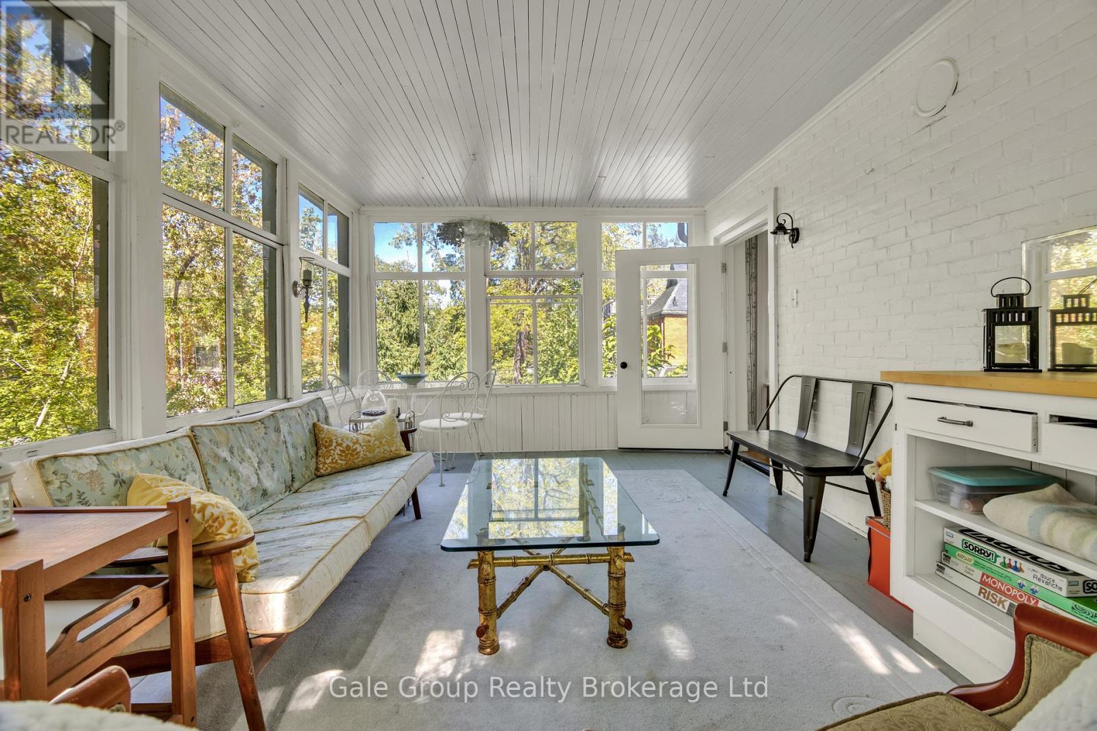 105 Vansittart Avenue, Woodstock (Woodstock - North), Ontario  N4S 6E5 - Photo 39 - X12442097