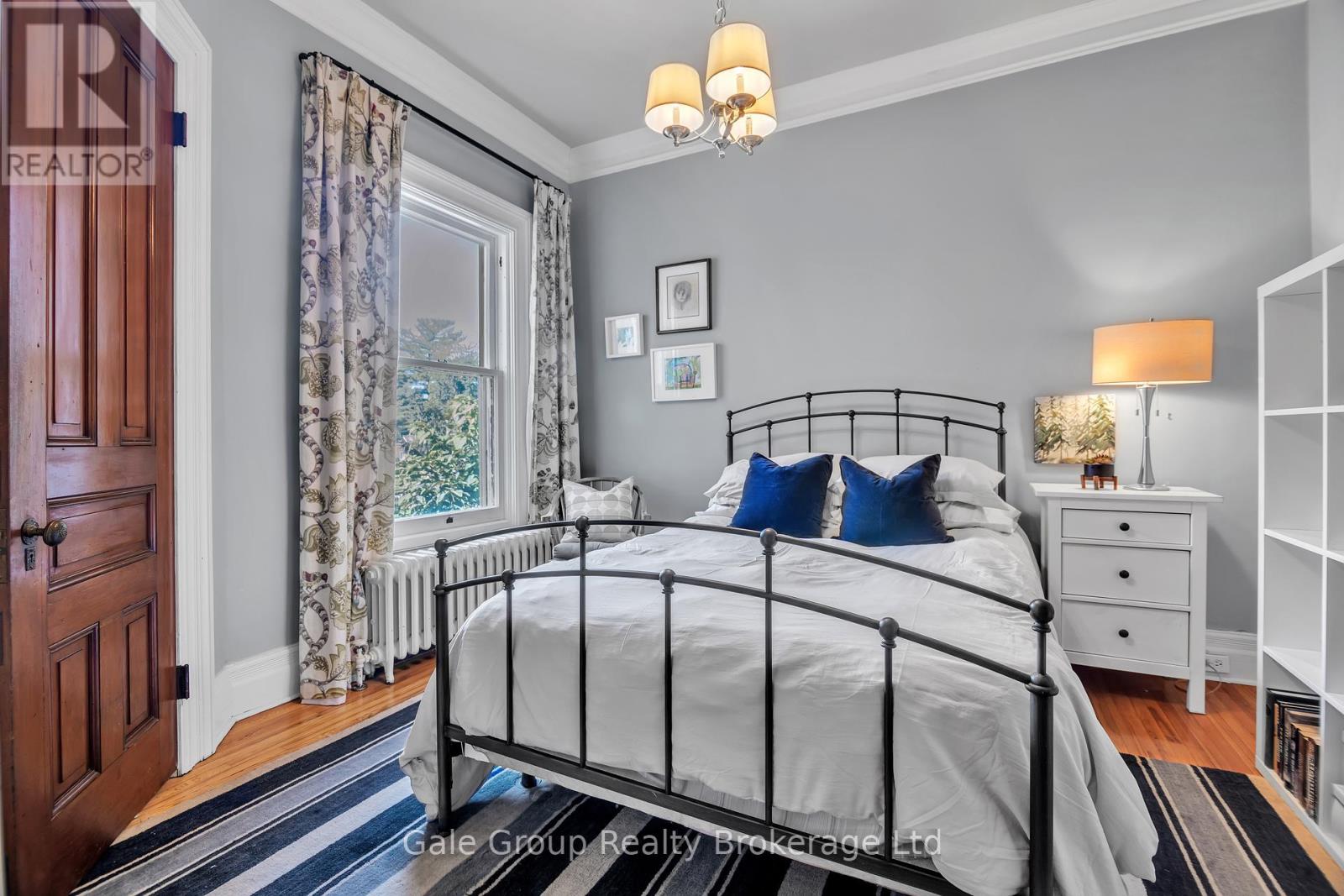 105 Vansittart Avenue, Woodstock (Woodstock - North), Ontario  N4S 6E5 - Photo 41 - X12442097