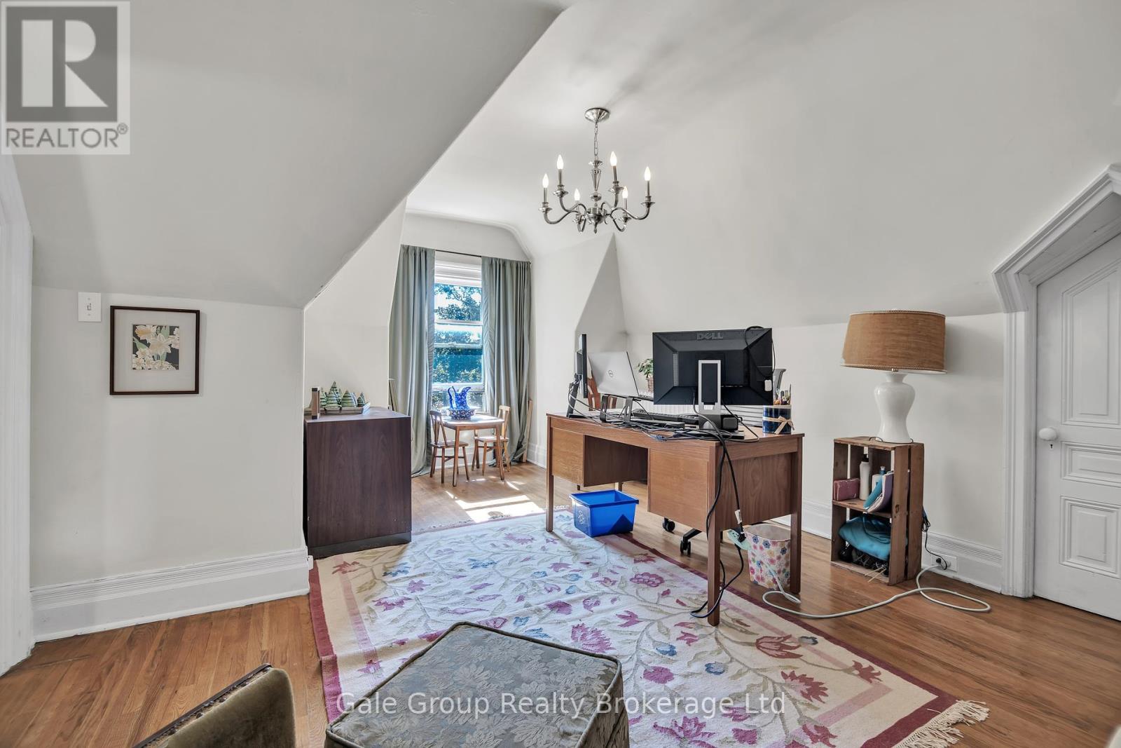 105 Vansittart Avenue, Woodstock (Woodstock - North), Ontario  N4S 6E5 - Photo 42 - X12442097