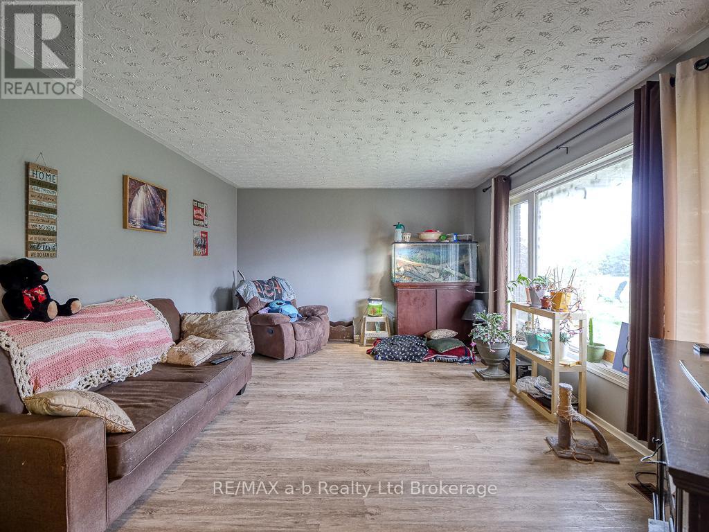 936549 Blenheim Road, Blandford-Blenheim (Bright), Ontario  N0J 1B0 - Photo 33 - X12442206