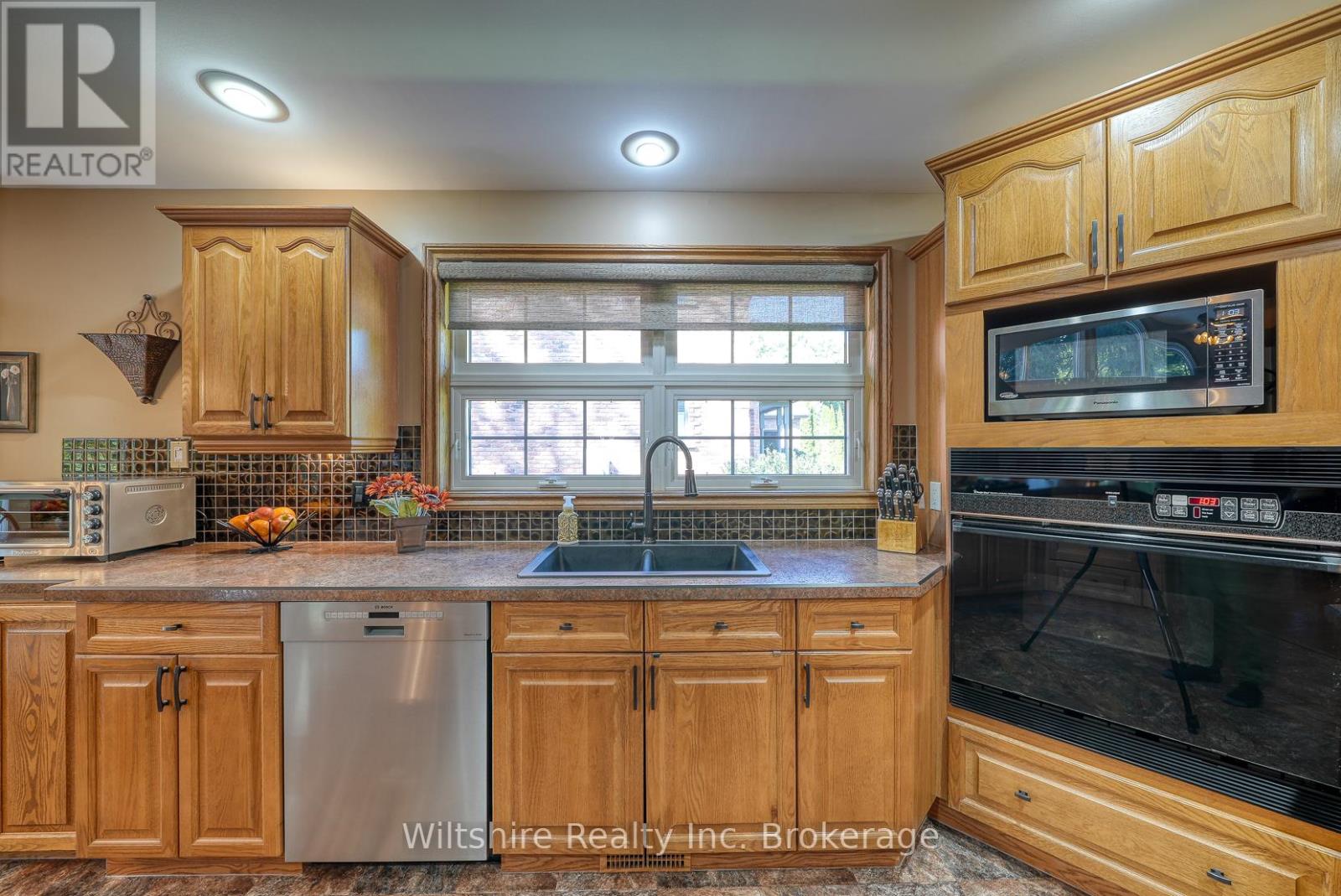 5 Whispering Pine Lane, Tillsonburg, Ontario  N4G 5V4 - Photo 12 - X12443081