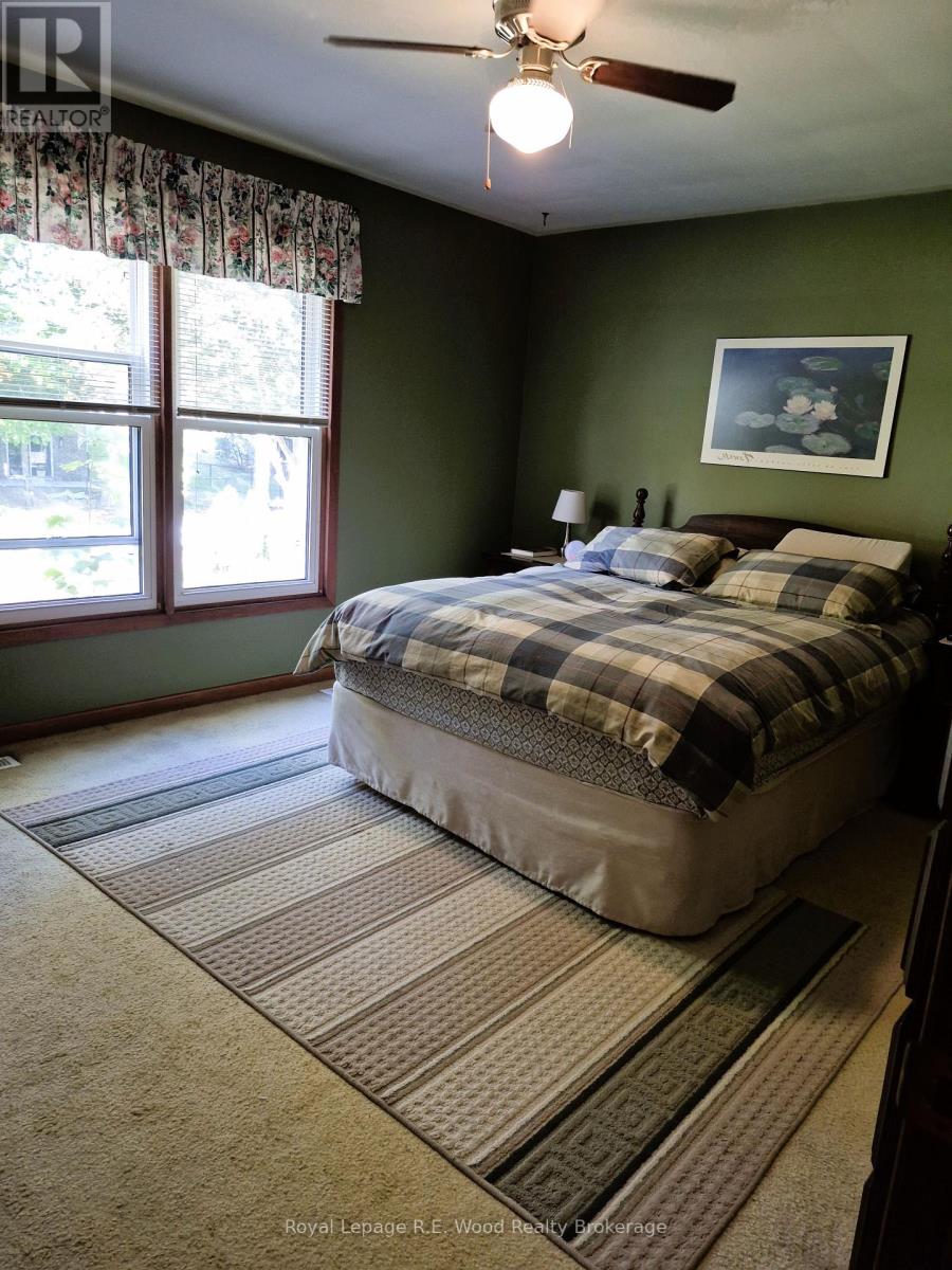 15 Trottier Drive, Tillsonburg, Ontario  N4G 4P6 - Photo 13 - X12447445