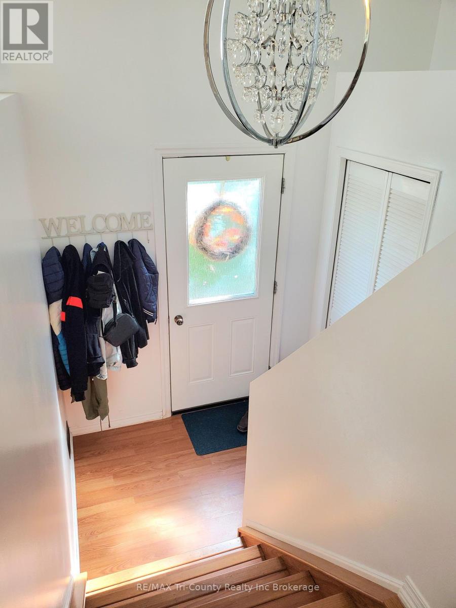 5 Rosemarie Boulevard, Norfolk (Wyecombe), Ontario  N4B 2W4 - Photo 14 - X12449979