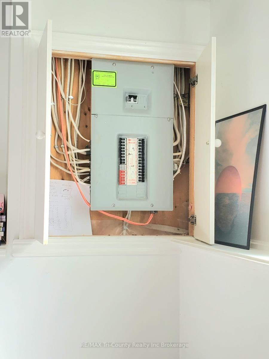 5 Rosemarie Boulevard, Norfolk (Wyecombe), Ontario  N4B 2W4 - Photo 23 - X12449979