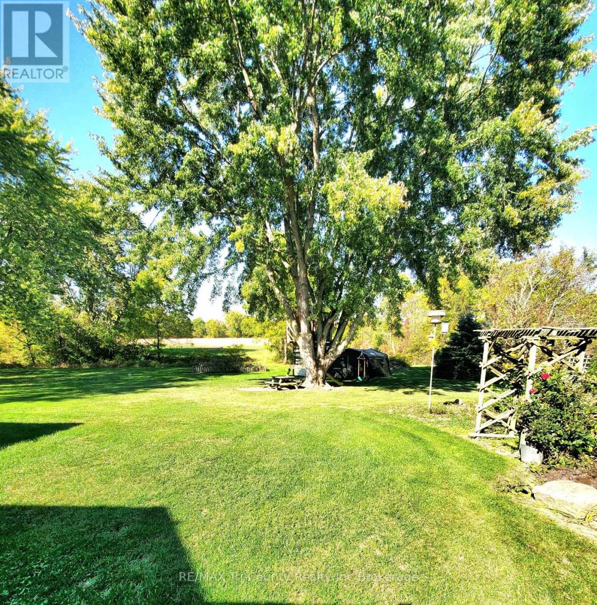 5 Rosemarie Boulevard, Norfolk (Wyecombe), Ontario  N4B 2W4 - Photo 27 - X12449979