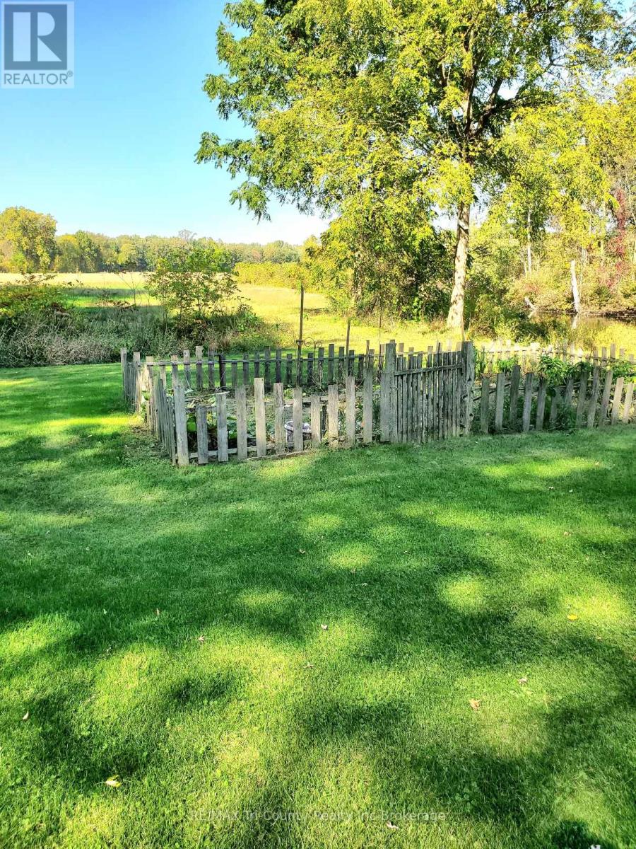 5 Rosemarie Boulevard, Norfolk (Wyecombe), Ontario  N4B 2W4 - Photo 32 - X12449979