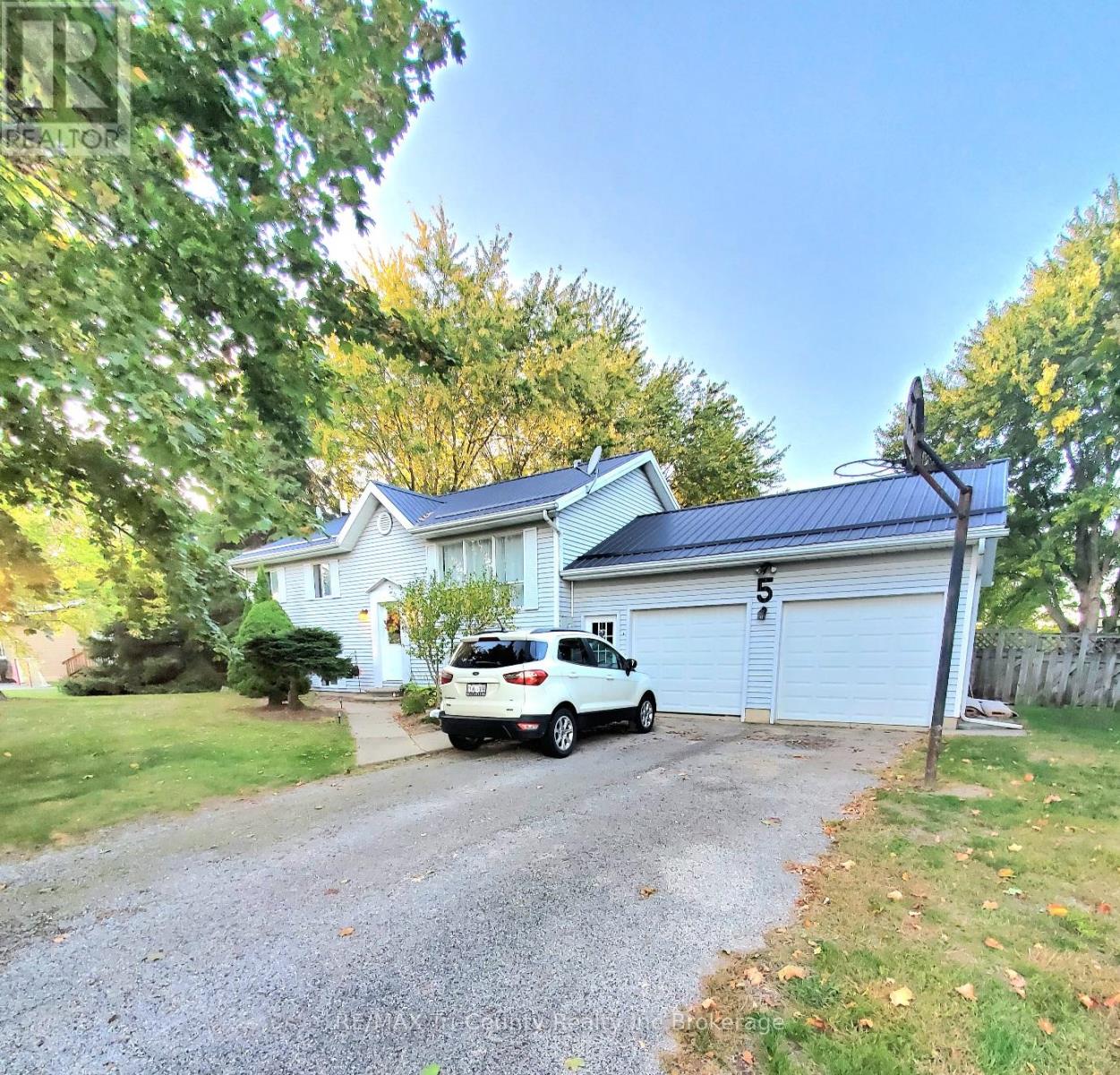 5 Rosemarie Boulevard, Norfolk (Wyecombe), Ontario  N4B 2W4 - Photo 39 - X12449979