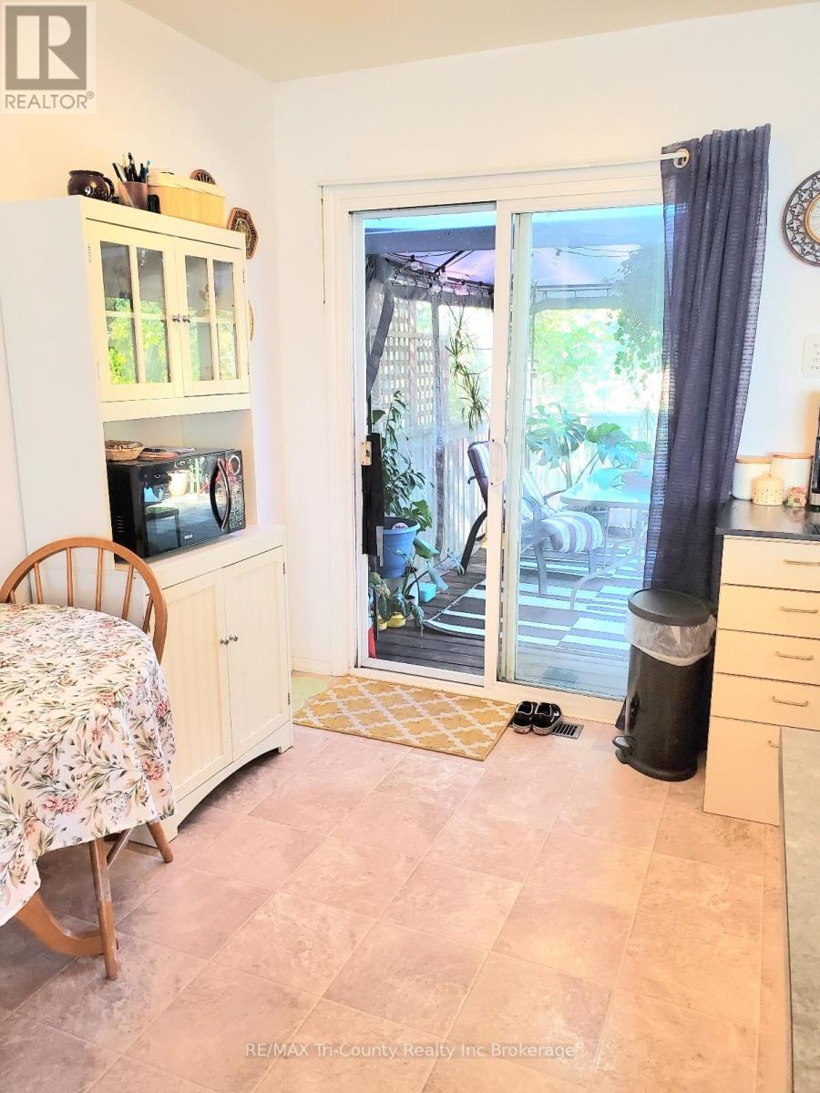 5 Rosemarie Boulevard, Norfolk (Wyecombe), Ontario  N4B 2W4 - Photo 6 - X12449979