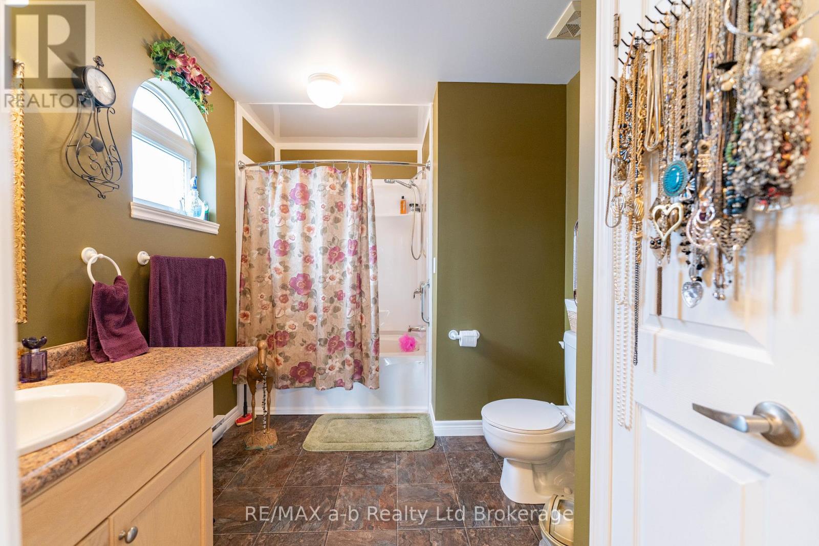 101 - 80 Bridge Street E, Tillsonburg, Ontario  N4G 1T2 - Photo 16 - X12452681