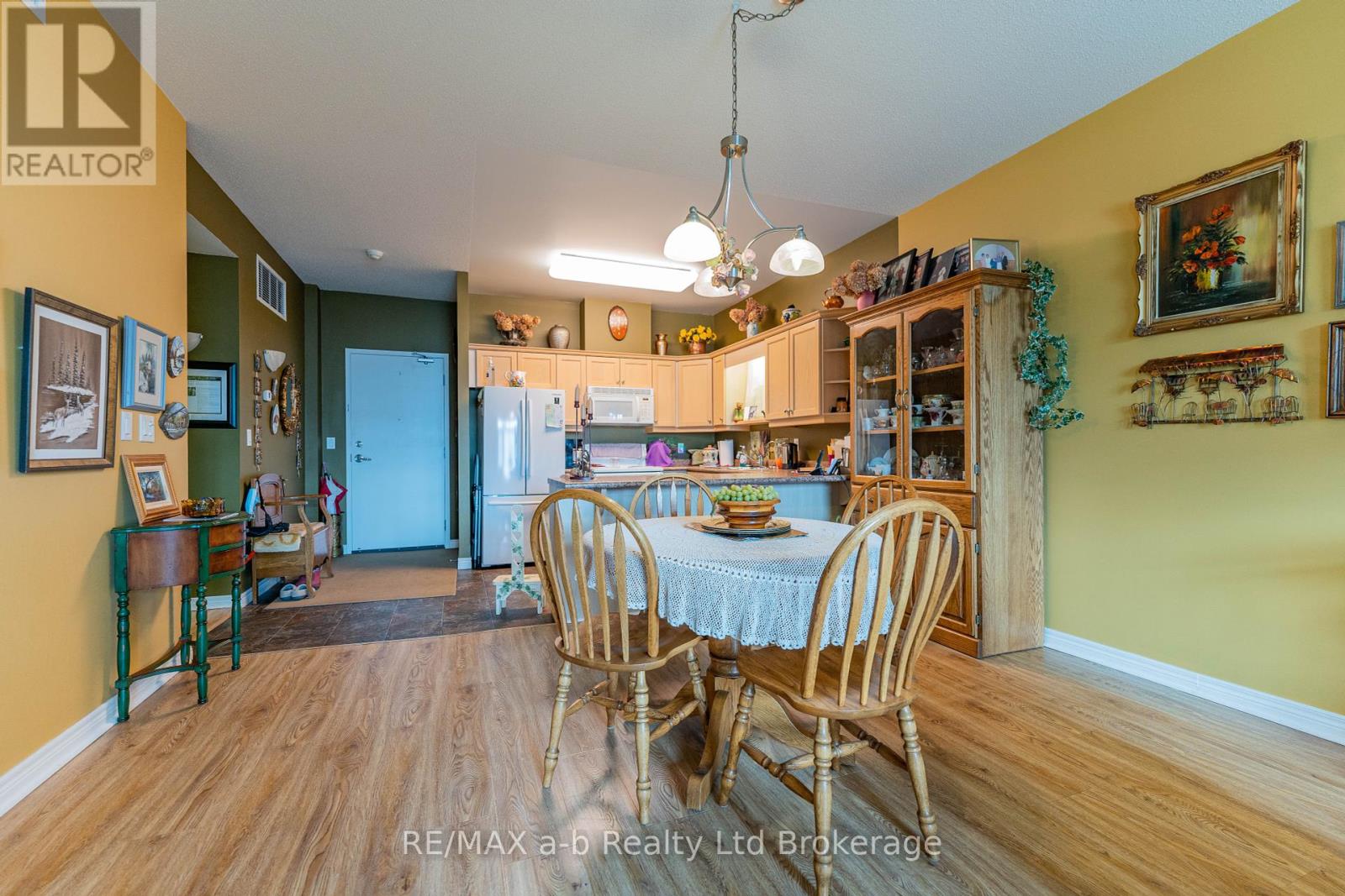 101 - 80 Bridge Street E, Tillsonburg, Ontario  N4G 1T2 - Photo 9 - X12452681