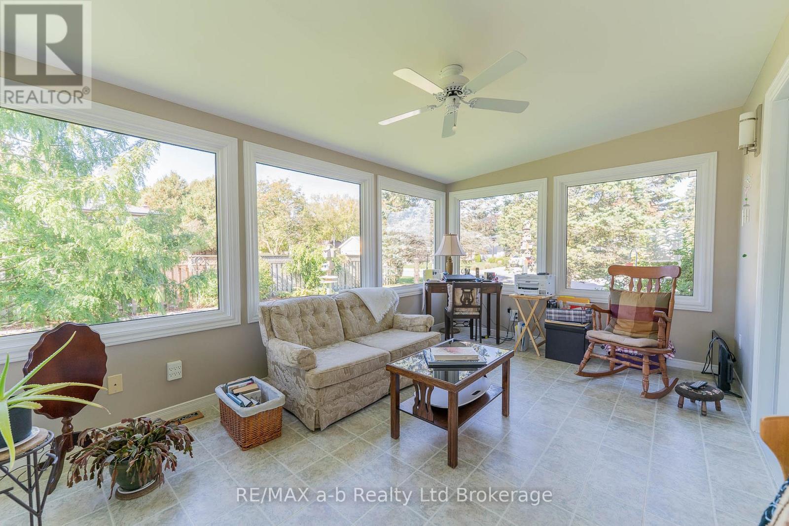 23 Armstrong Drive, Tillsonburg, Ontario  N4G 5T3 - Photo 17 - X12459711